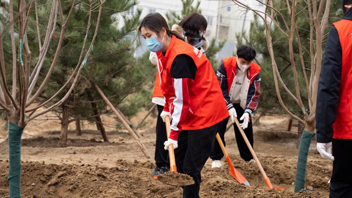 践行雷锋精神 弘扬时代新风——“3·5学雷锋志愿服务周”活动扮靓新金宝官方网站入口
